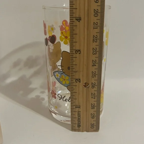 Hello Kitty Tan Kuji Glass Cup - Picture 5 of 6